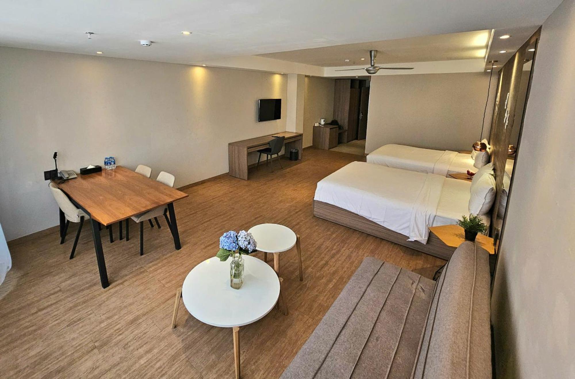 เดอะ ลุกซ์ โฮเต็ล ดาลัต Hotel ดาลัด ภายนอก รูปภาพ